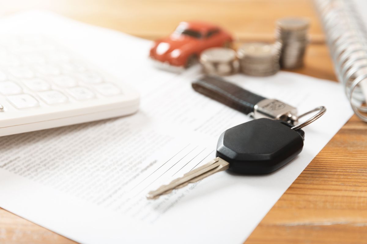 como hacer un contrato de compraventa de vehiculo entre particulares